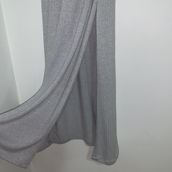 Forever 21 Side Slits Grey Maxi Dress - Picture 4 of 5